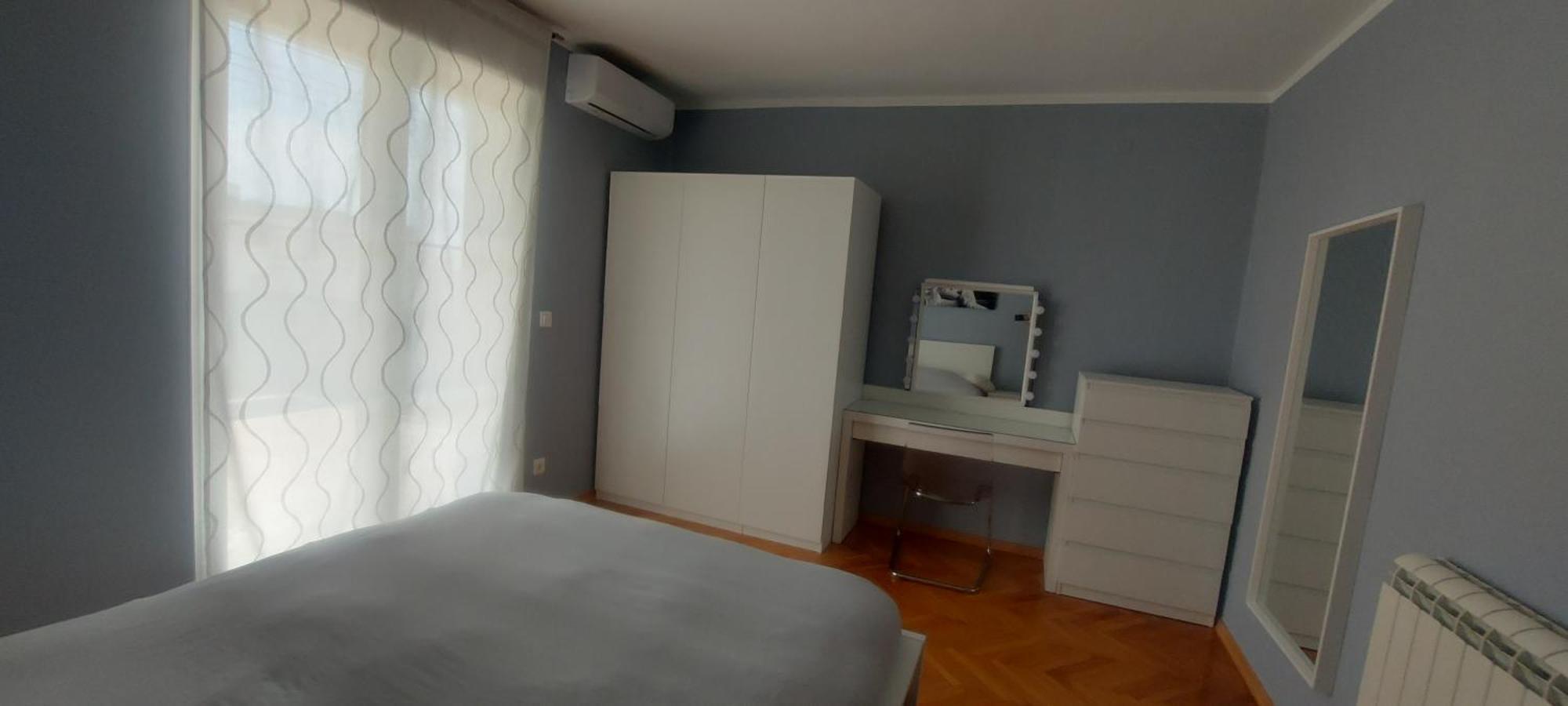 Rainbow Apartment Pula Bagian luar foto