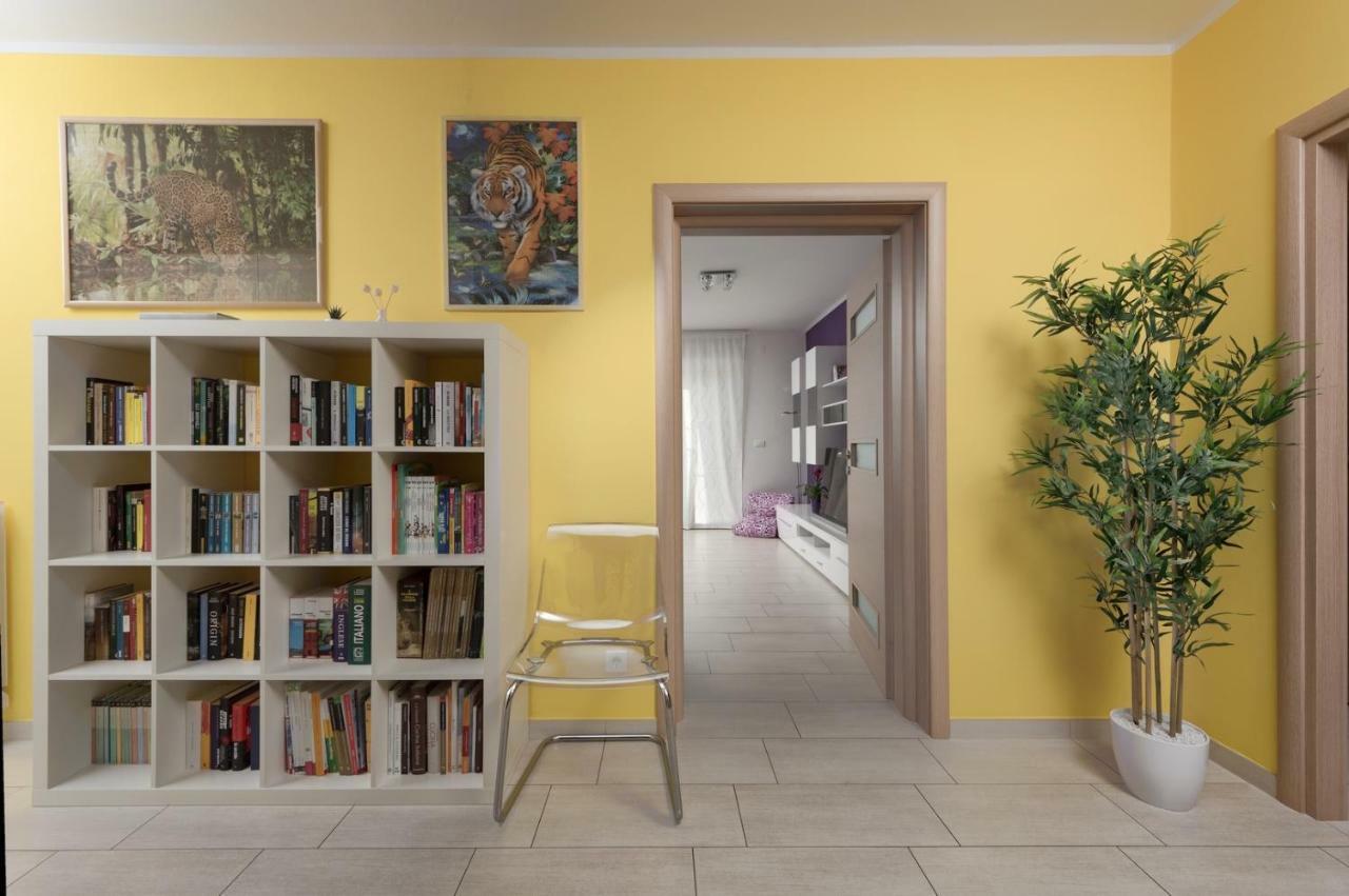 Rainbow Apartment Pula Bagian luar foto